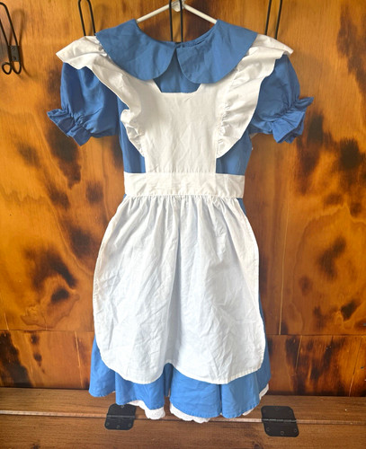 Alice wonderland halloween - in,