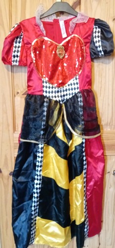 Alice wonderland dressing - alice,